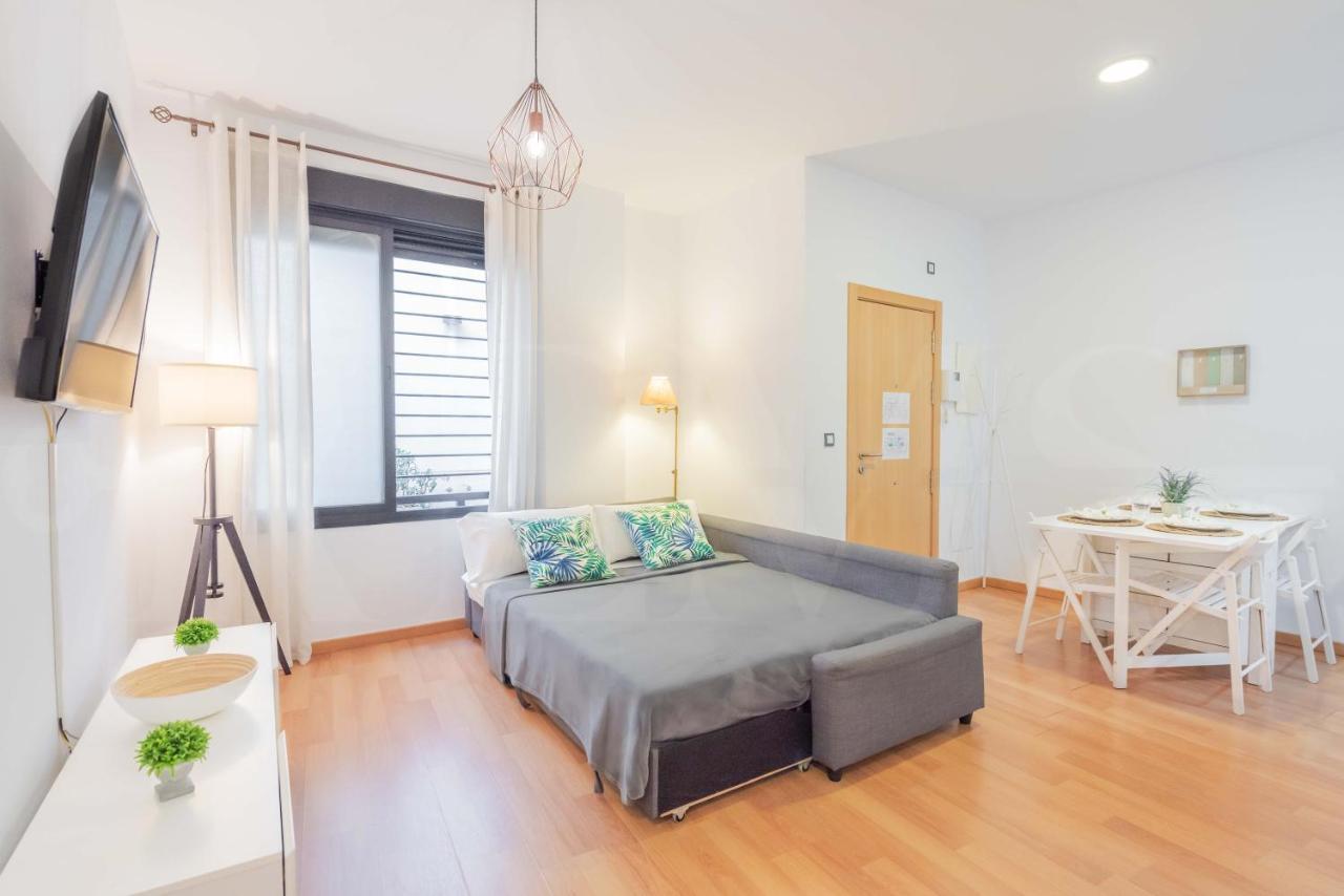 Relaxing Apartment With Community Pool & Parking- Center Málaga Exterior foto