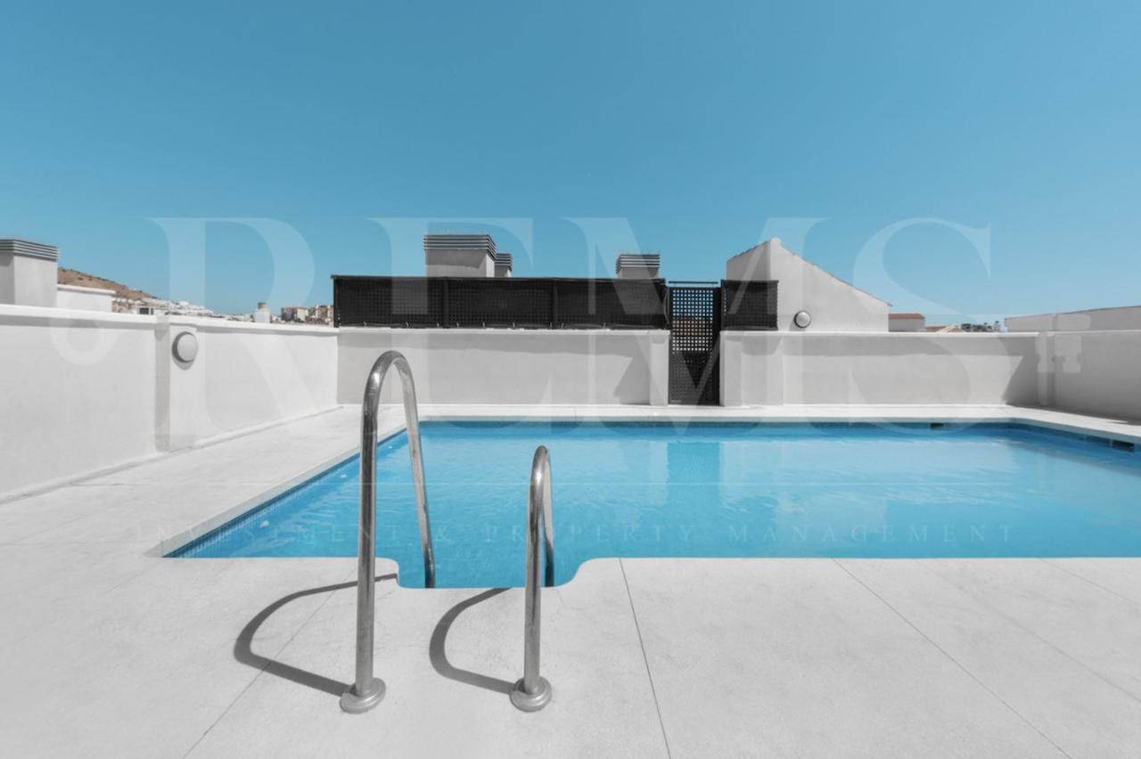 Relaxing Apartment With Community Pool & Parking- Center Málaga Exterior foto